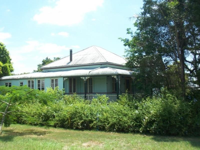 108 Woodend Rd, Woodend QLD 4305