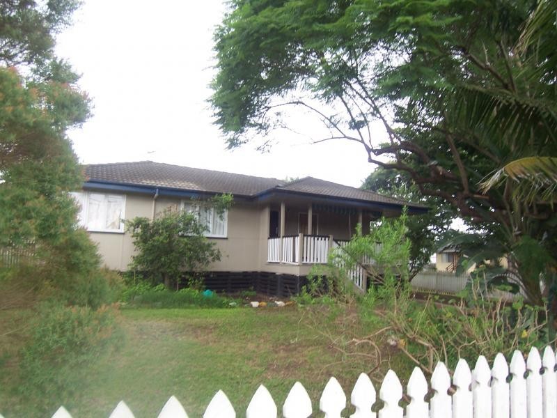 1 Hampton Court, One Mile QLD 4305