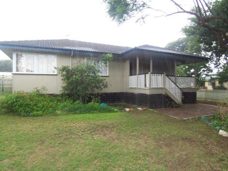 1 Hampton Court, One Mile QLD 4305