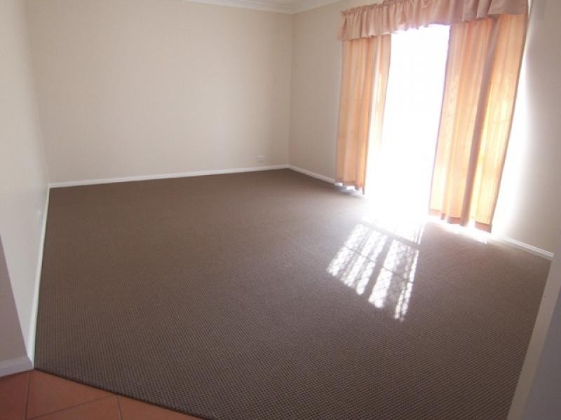 34 Elmhurst Street, Flinders View QLD 4305