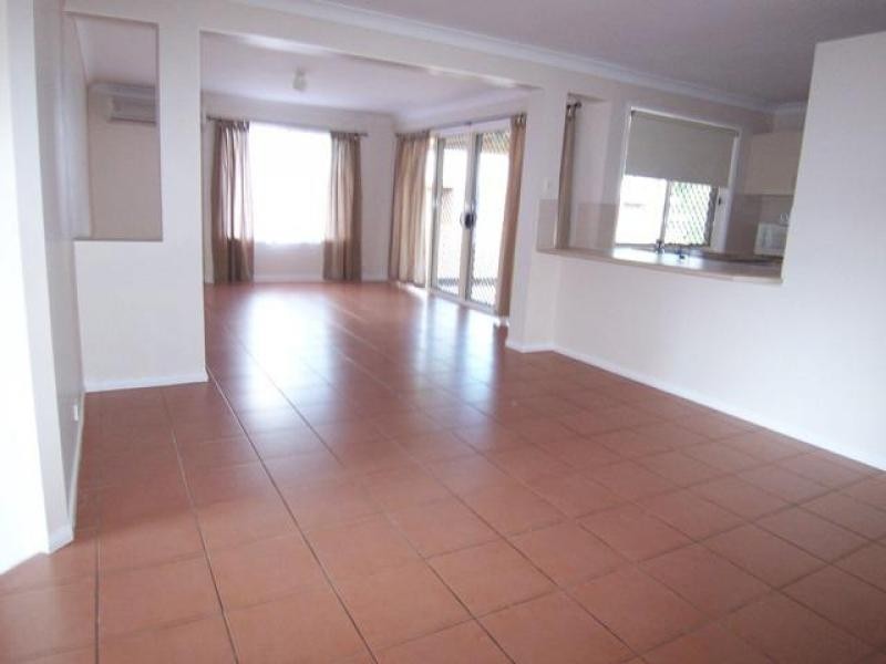 34 Elmhurst Street, Flinders View QLD 4305