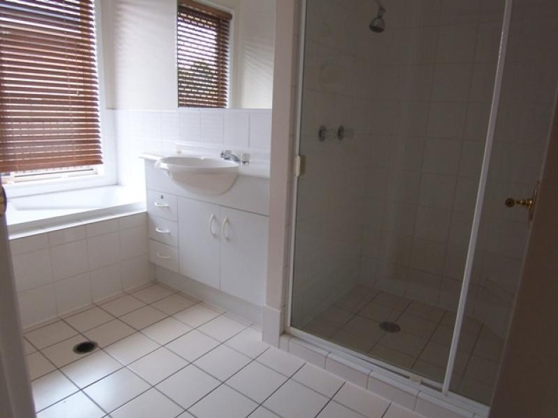 34 Elmhurst Street, Flinders View QLD 4305