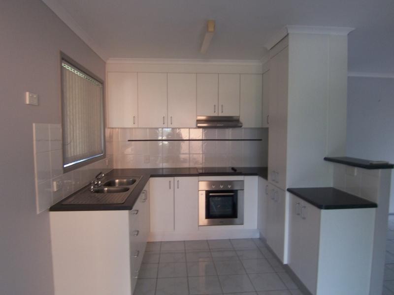 1 Maitland Street, Churchill QLD 4305