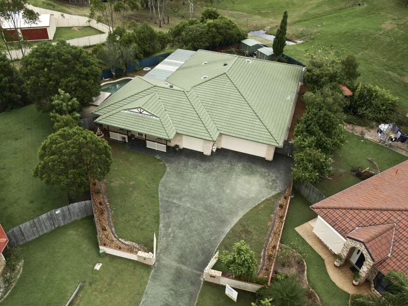 6 Flametree Close, Flinders View QLD 4305