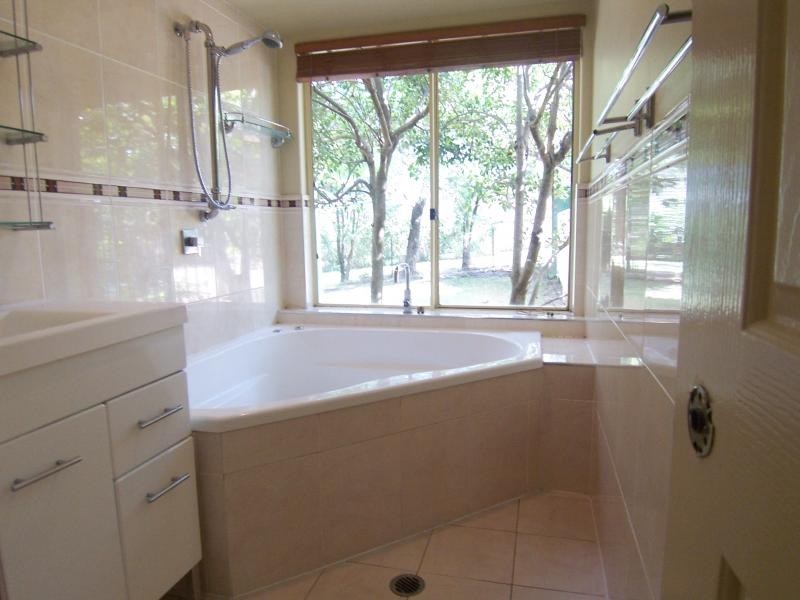 10 Horton Drive, Chuwar QLD 4306