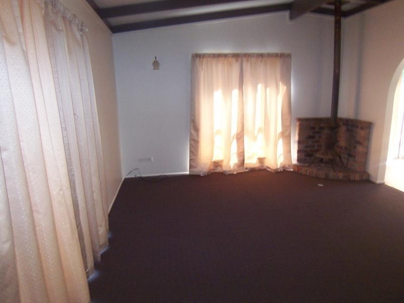 20 Naomai Street, Bundamba QLD 4304