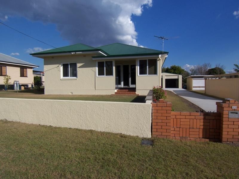 27 Bridge Street, North Booval QLD 4304