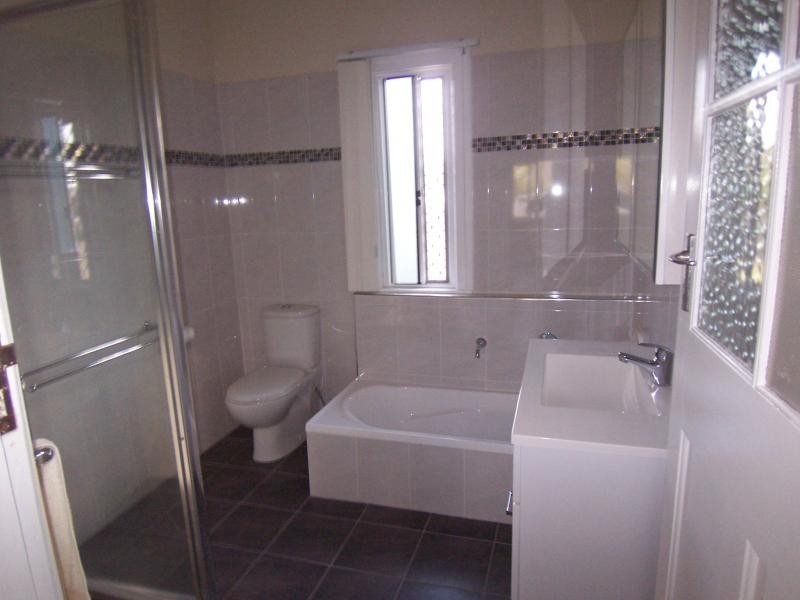 27 Bridge Street, North Booval QLD 4304