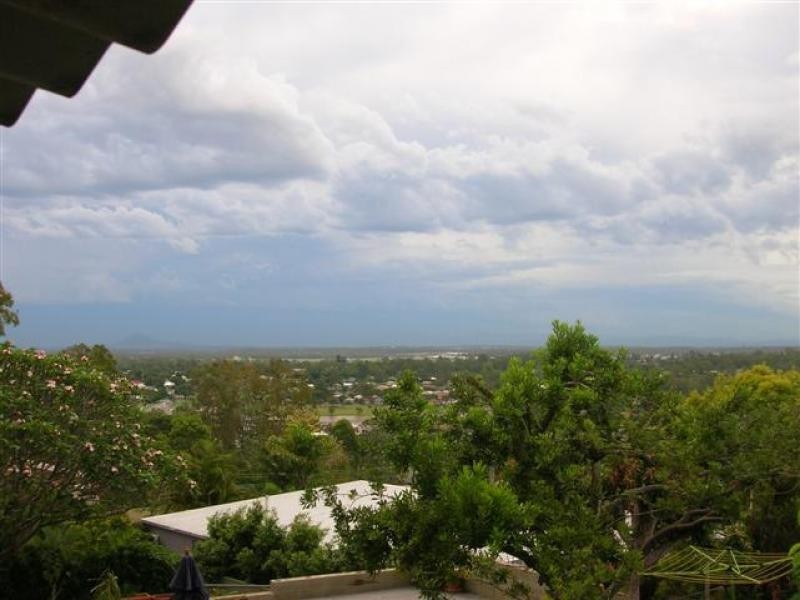 2 Deebing Street, Ipswich QLD 4305