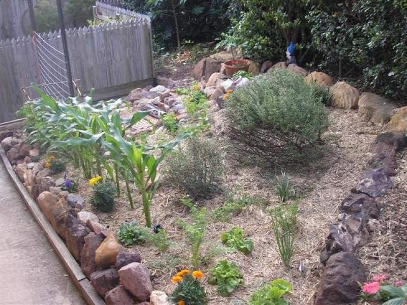 2 Deebing Street, Ipswich QLD 4305