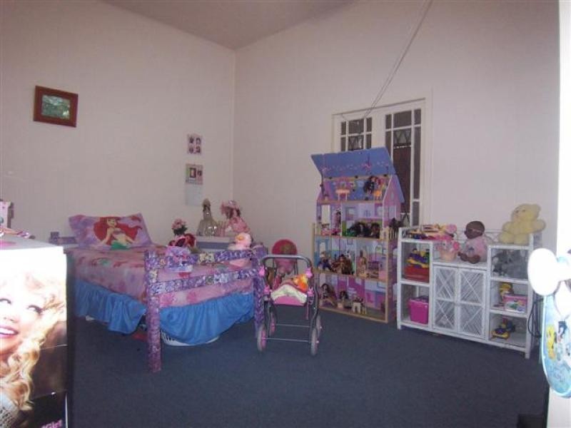 2 Deebing Street, Ipswich QLD 4305