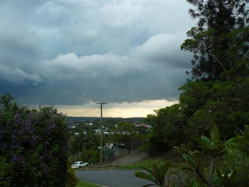 2 Deebing Street, Ipswich QLD 4305