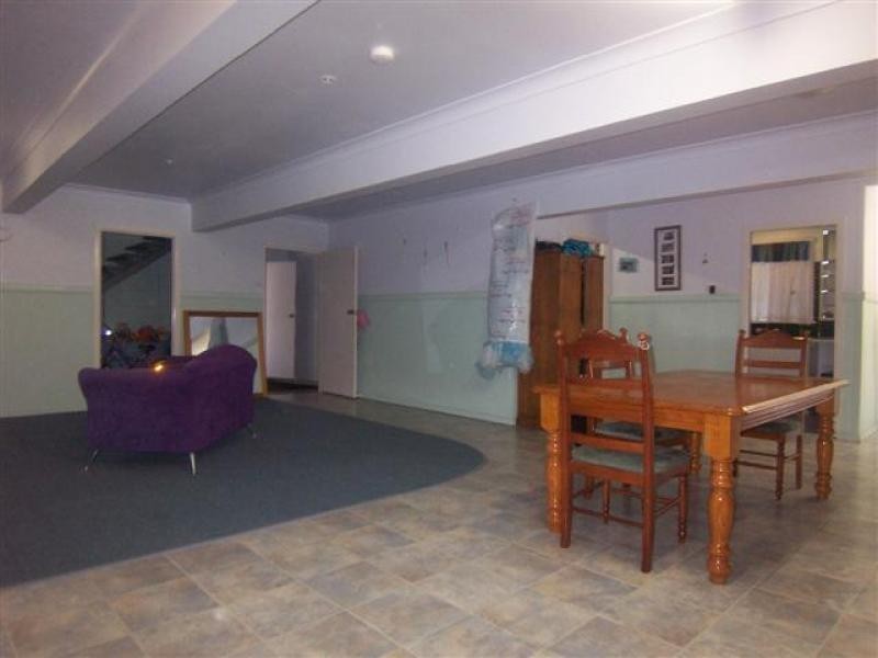 2 Deebing Street, Ipswich QLD 4305