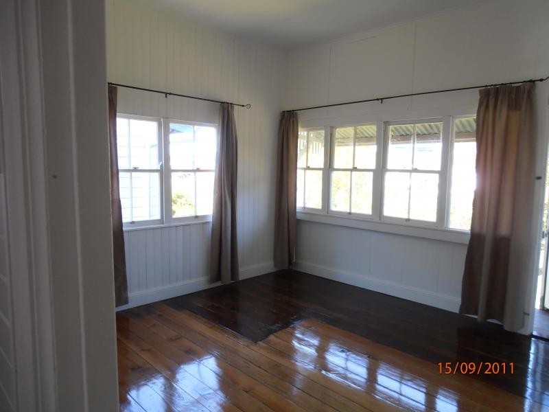 35 Martin Street, Ipswich QLD 4305