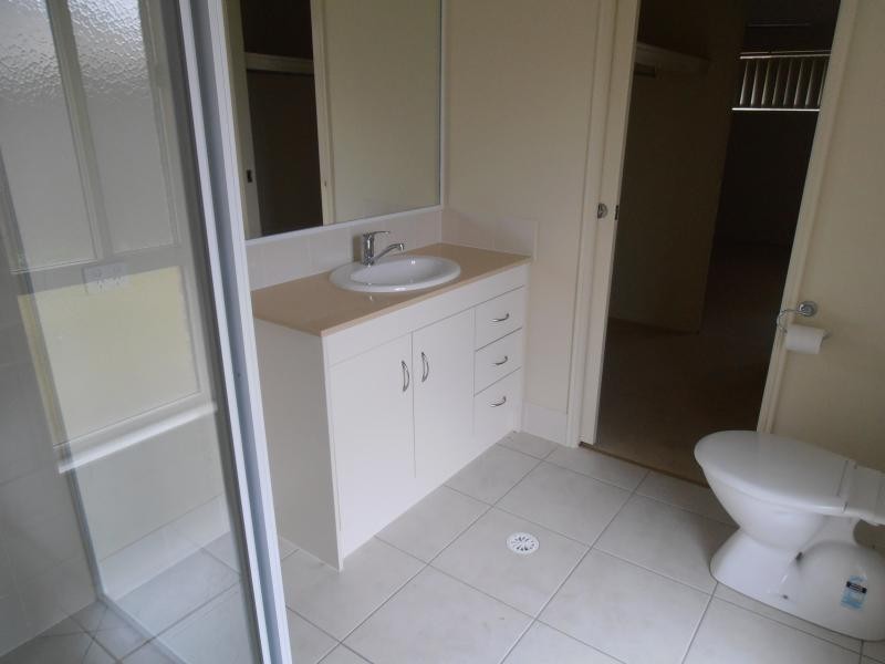 6 Alexandra Street, Brassall QLD 4305