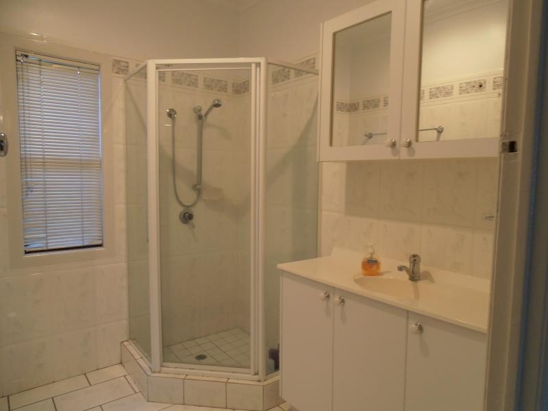 5 Cramb Street, Eastern Heights QLD 4305