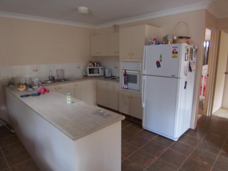 2/29 Cambridge Street, Silkstone QLD 4304