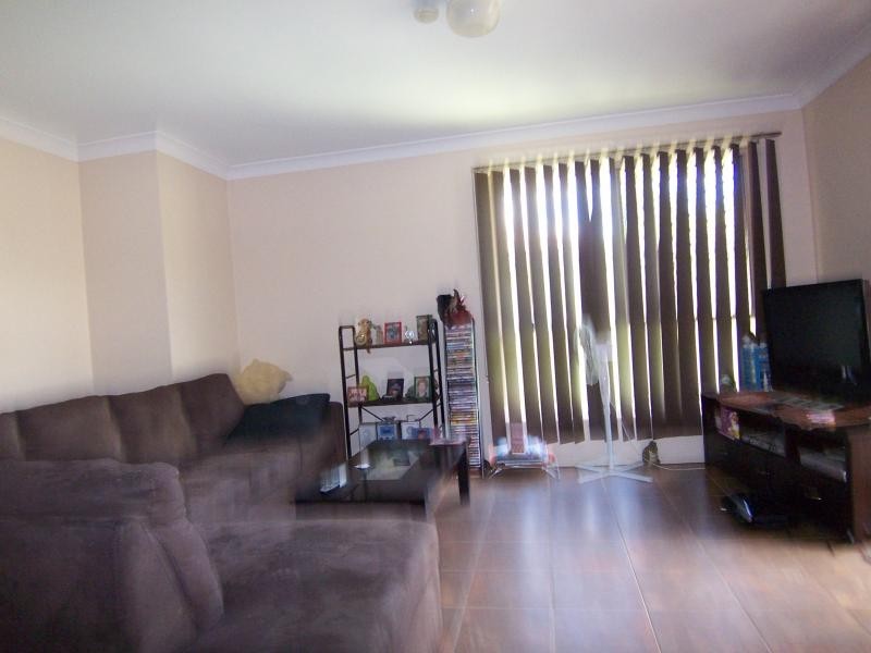 2/29 Cambridge Street, Silkstone QLD 4304