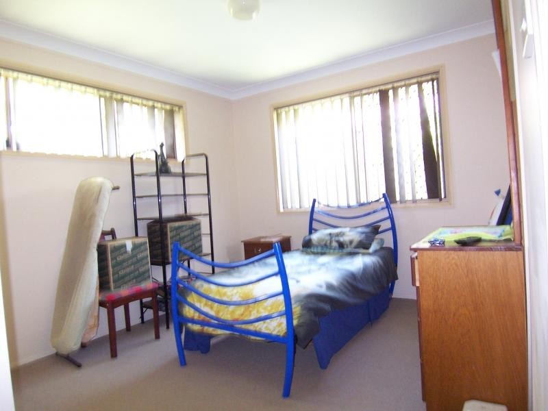 2/29 Cambridge Street, Silkstone QLD 4304