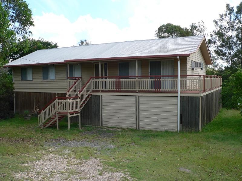 105 Riverside Ave., Barellan Point QLD 4306