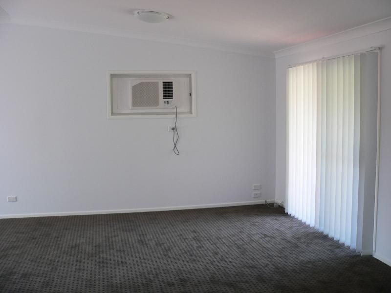 105 Riverside Ave., Barellan Point QLD 4306