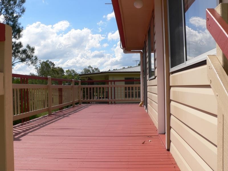 105 Riverside Ave., Barellan Point QLD 4306