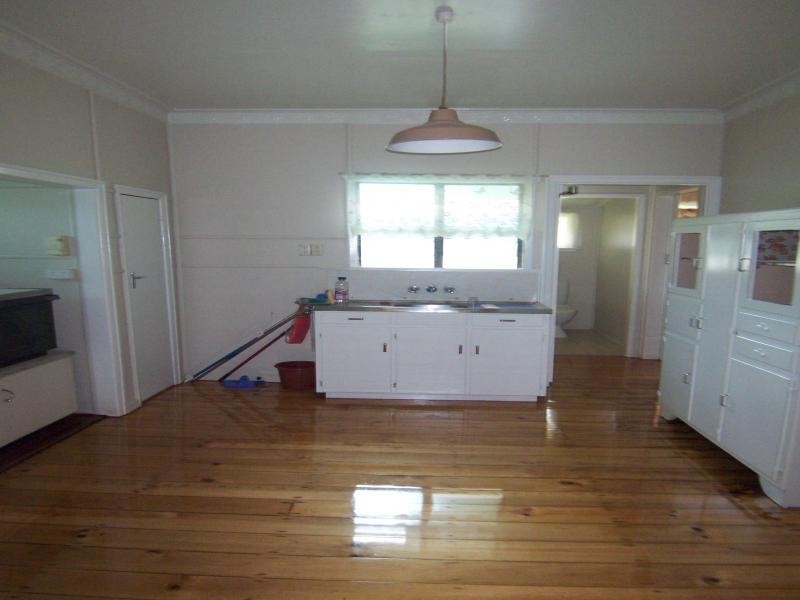 125 Pine Mountain Road, Brassall QLD 4305