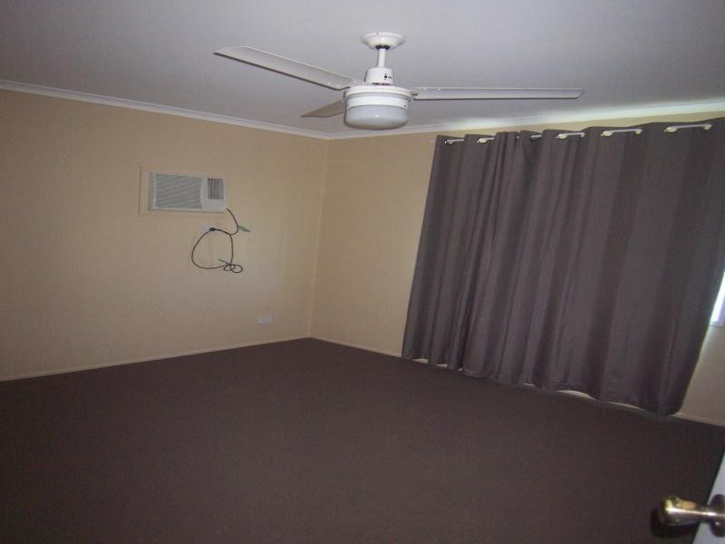 68 Siemon Street, One Mile QLD 4305