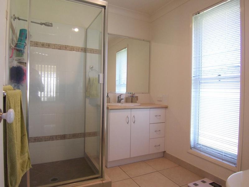 185 Edwards Street, Flinders View QLD 4305