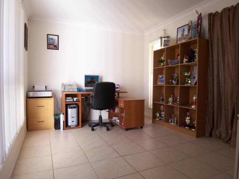 185 Edwards Street, Flinders View QLD 4305