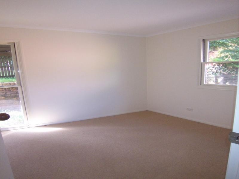 4  Samford Road, Leichhardt QLD 4305