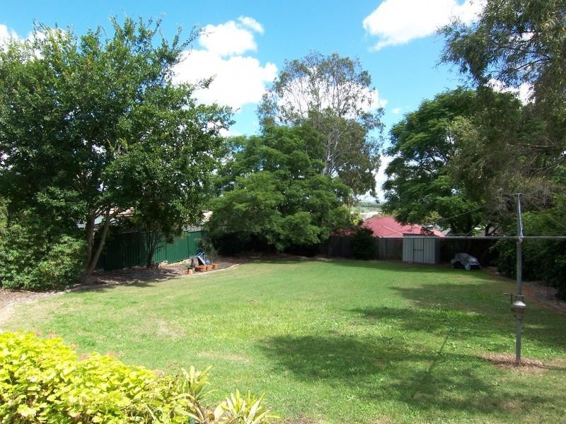 271 Warwick Road, Churchill QLD 4305
