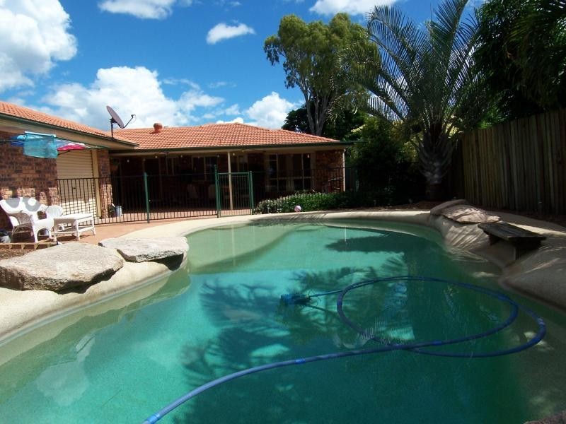 8  Jocelyn Court, Raceview QLD 4305