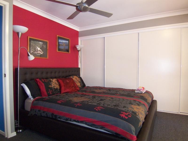 8  Jocelyn Court, Raceview QLD 4305