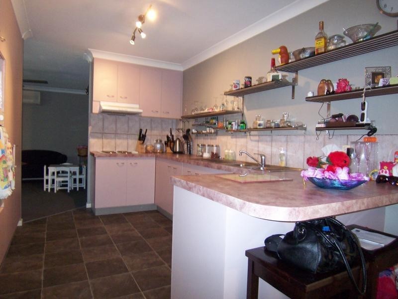 8  Jocelyn Court, Raceview QLD 4305