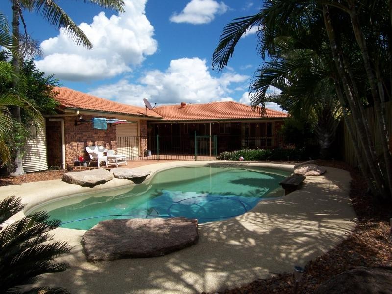 8  Jocelyn Court, Raceview QLD 4305