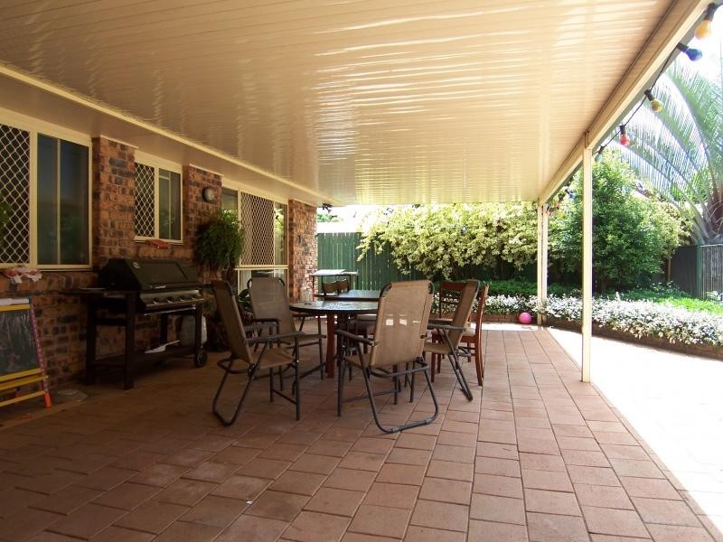 8  Jocelyn Court, Raceview QLD 4305