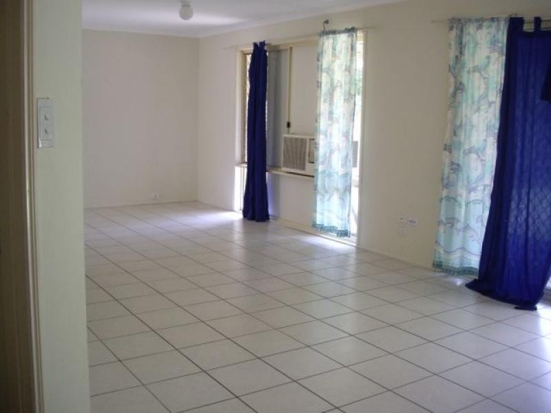 2/19 Cyprus Street, North Ipswich QLD 4305