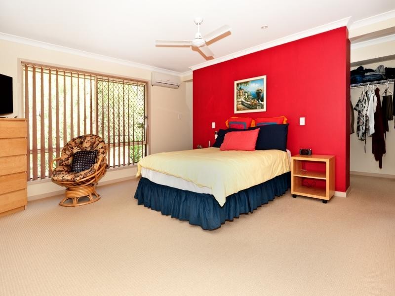 20 Mellor Place, Brassall QLD 4305
