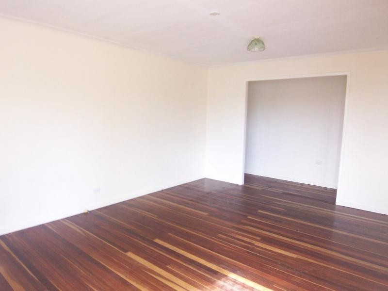 30 Flinders Rd, Leichhardt QLD 4305