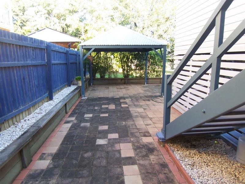 52 Kynance Street, Leichhardt QLD 4305