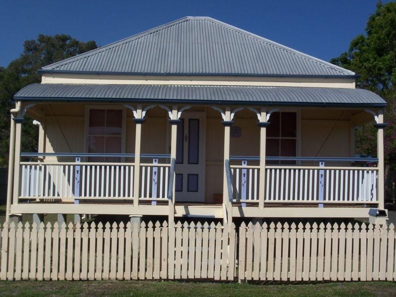 44 FREDERICK STREET, Newtown QLD 4305