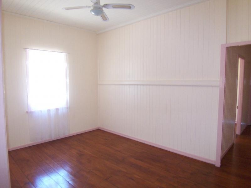 44 FREDERICK STREET, Newtown QLD 4305