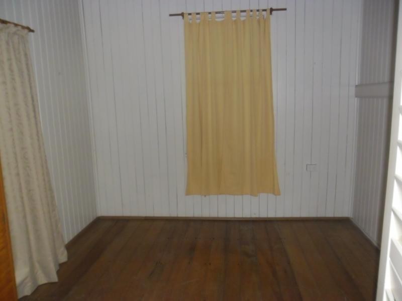 15 Milford Street, Ipswich QLD 4305