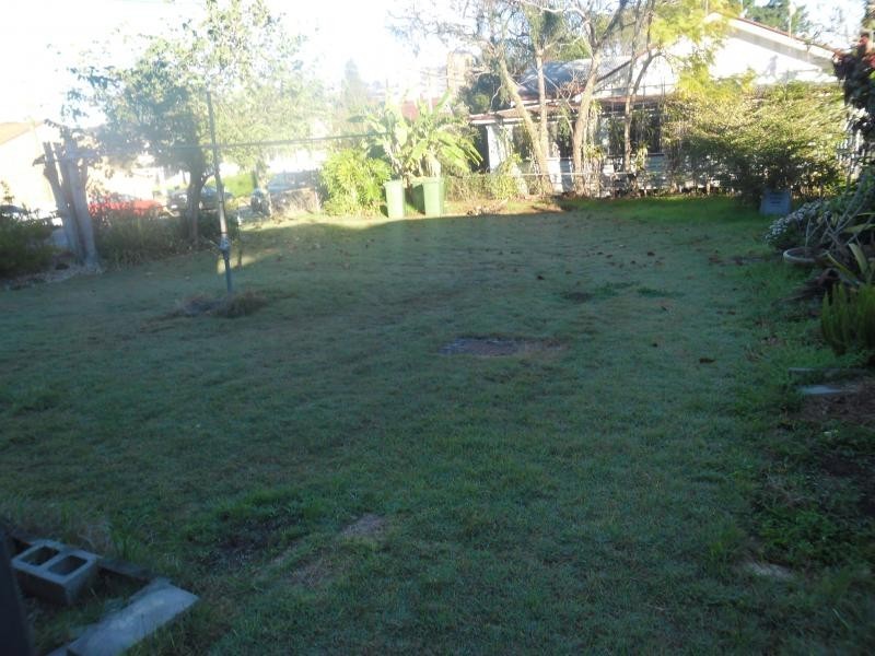 15 Milford Street, Ipswich QLD 4305