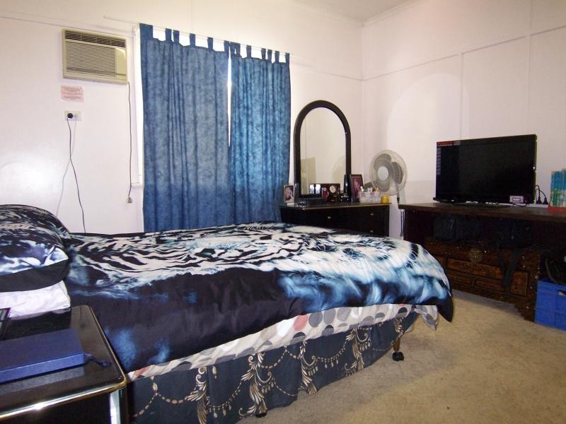 26 Reddy Street, One Mile QLD 4305