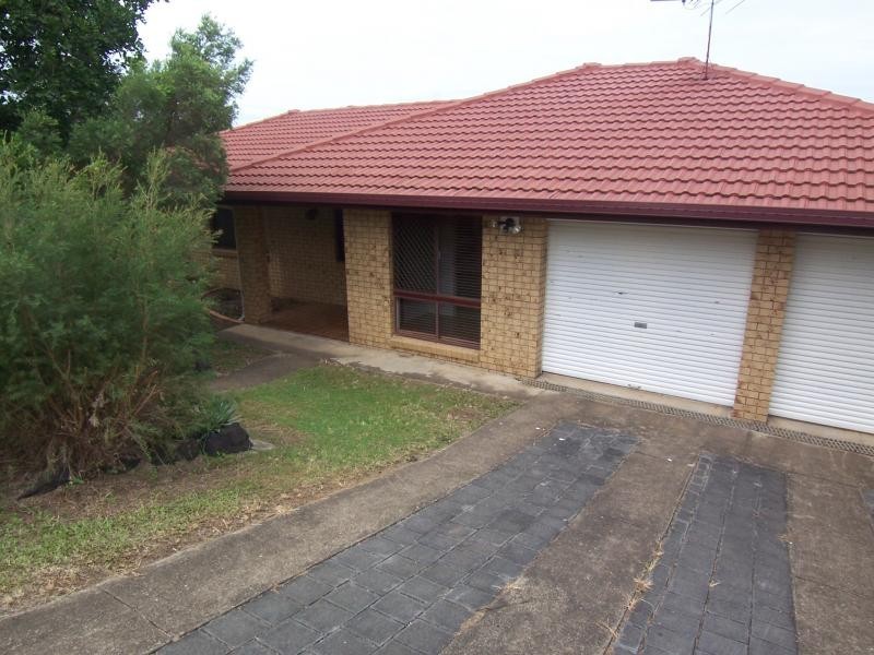 4 Glenelg Drive, Brassall QLD 4305