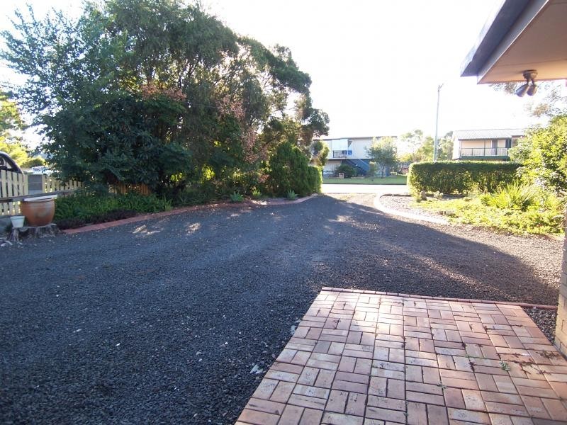 9 Midland Street, Yamanto QLD 4305