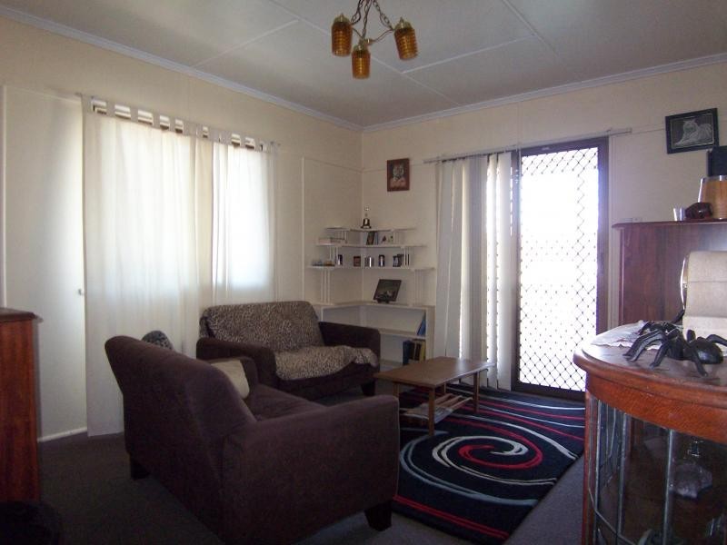 24 Grenadier Street, Ebbw Vale QLD 4304