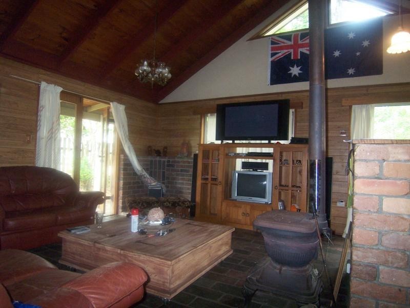 50 Melrose Drive, Flinders View QLD 4305